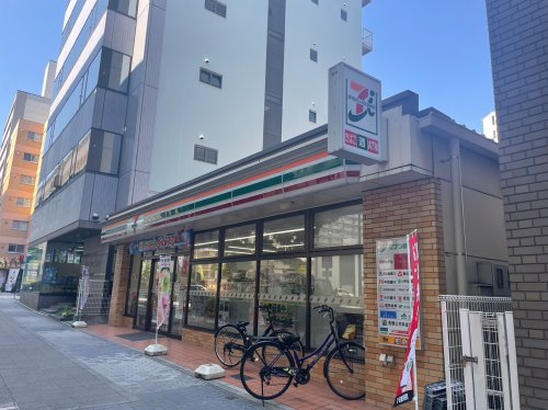 コンビニ　セブンイレブン 名古屋高岳北店（コンビニ）まで189m