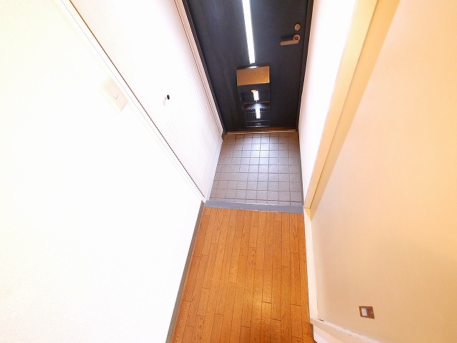 玄関　明るい玄関です