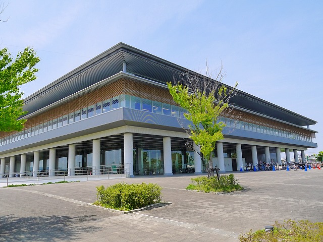 図書館　奈良県立図書情報館（図書館）まで1920m