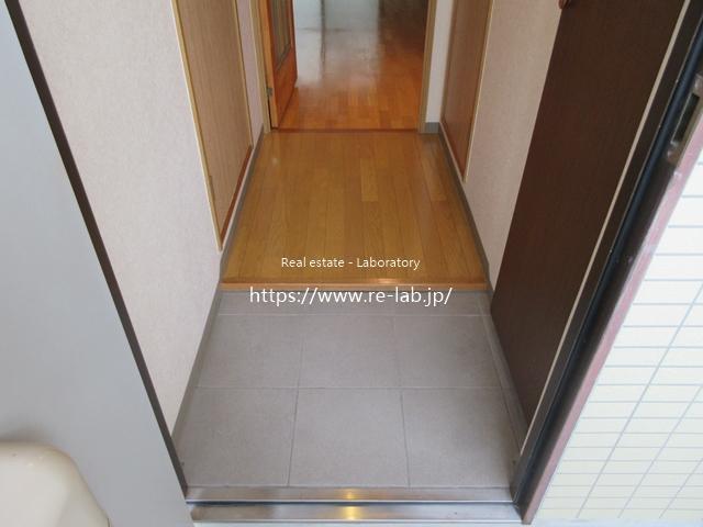 玄関　※参考として他のお部屋の写真です