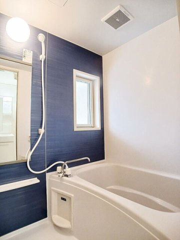 バス・シャワールーム　お風呂で日々の疲れを落としましょう