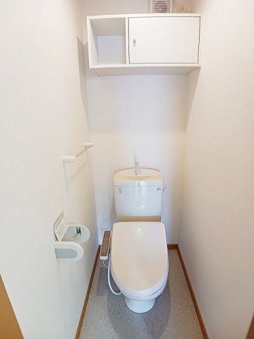 トイレ　落ち着いたトイレです