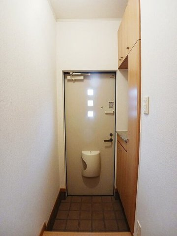 玄関　シンプルで使いやすい玄関です
