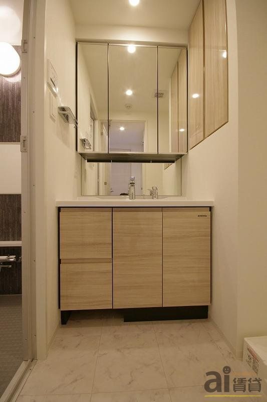 洗面設備　＊同仕様になります