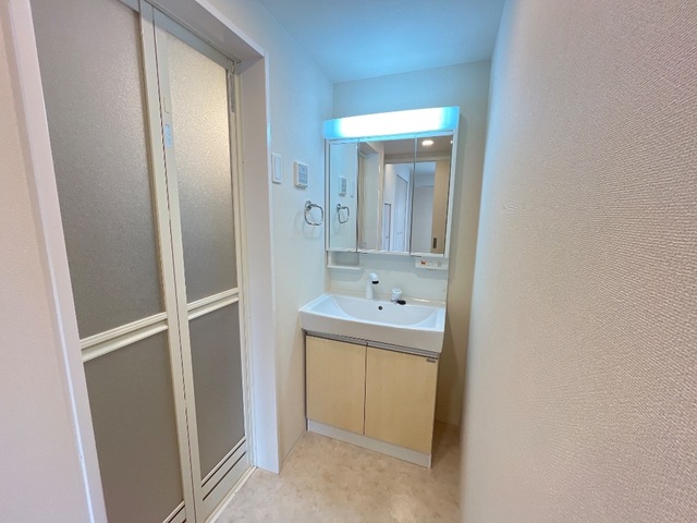 洗面設備　洗髪洗面化粧台