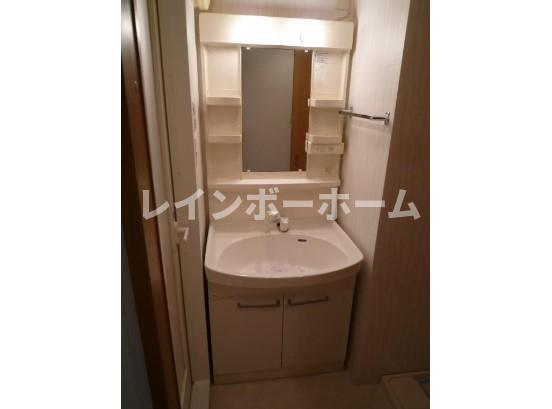 洗面設備　忙しい朝には欠かせない洗面所です