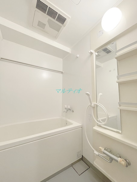 バス・シャワールーム　浴室