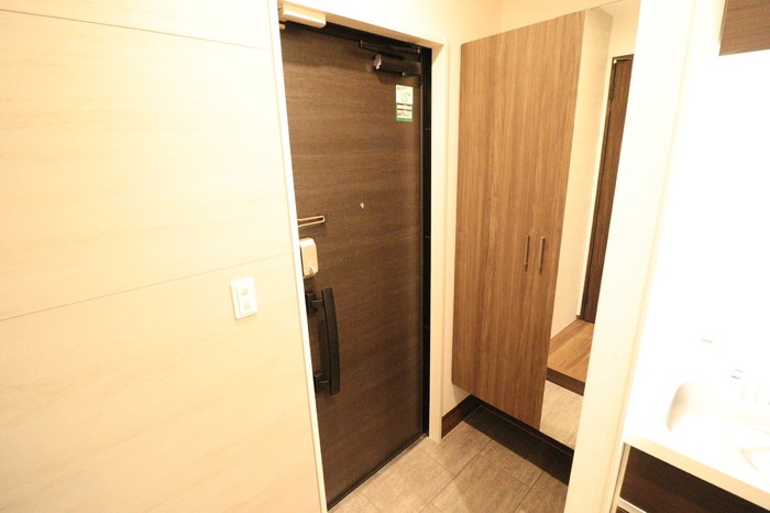 玄関　図面と現状に相違がある場合には現状を優先