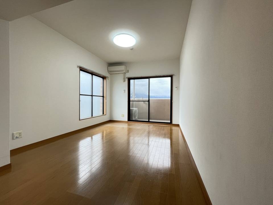 居室・リビング　リビング