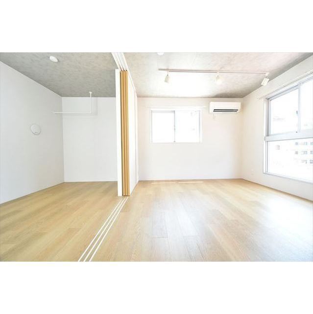 その他部屋・スペース　明るい色調の室内です