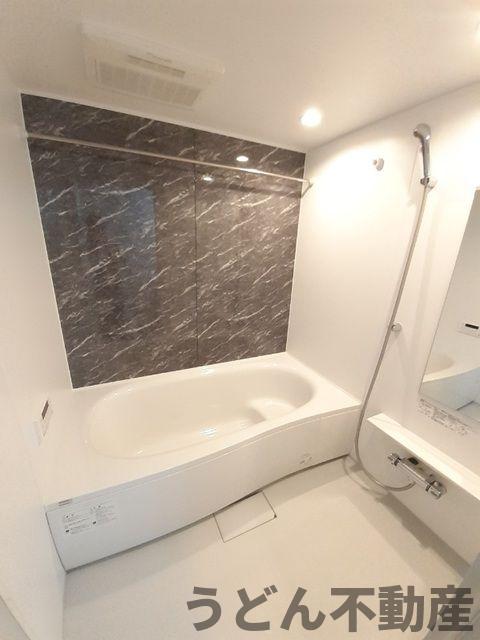 バス・シャワールーム　うどん県のお部屋探しはうどん不動産へ うどんちゃんとLINE