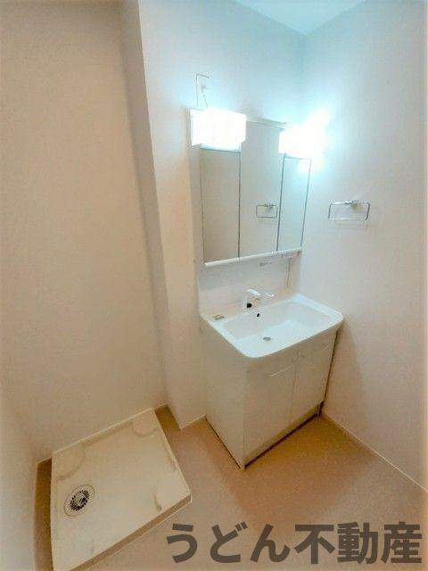 洗面設備　うどん県のお部屋探しはうどん不動産へ うどんちゃんとLINE