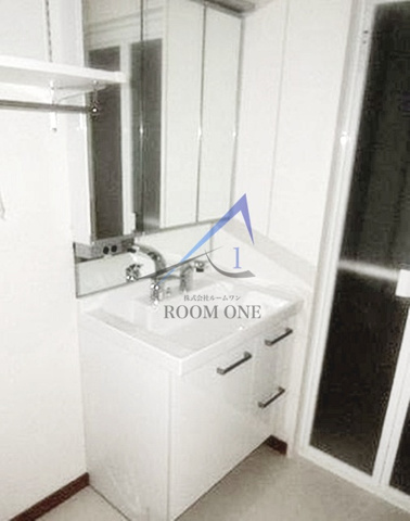 洗面設備　独立洗面台です。
