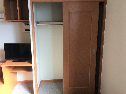 収納　1Fはフローリング、2F以上は絨毯になります。