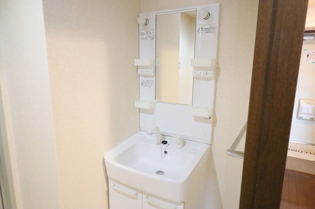 洗面設備　洗髪洗面化粧台