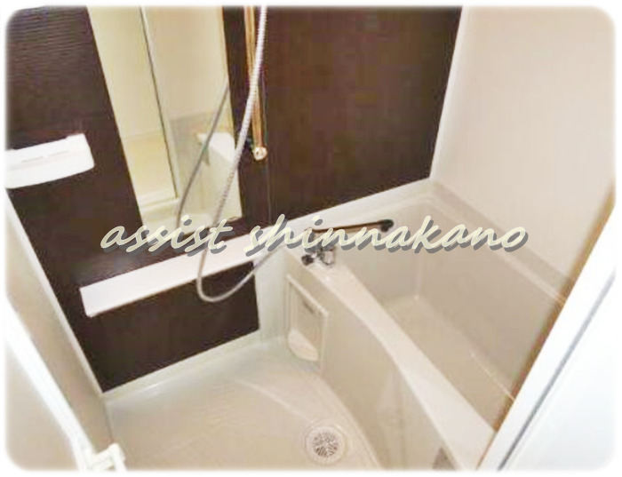 バス・シャワールーム　別号室の参考写真です