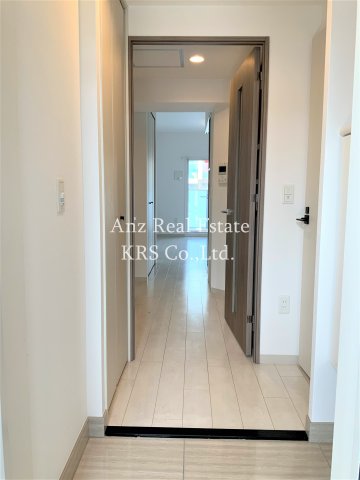 玄関　フラットフロアの玄関です♪広いですね♪