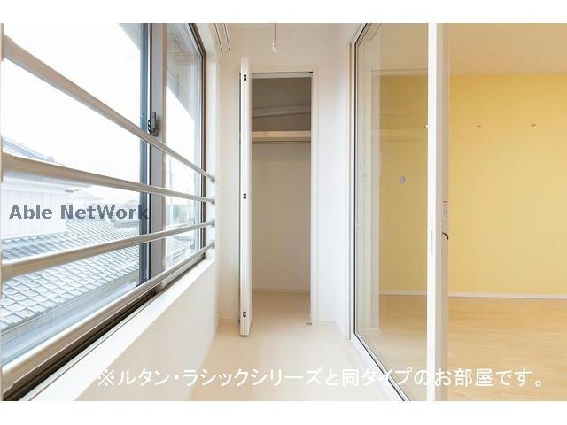 バルコニー　※サンルーム　※同型タイプ参考写真