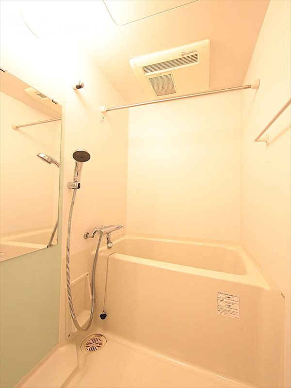 バス・シャワールーム　バスルーム