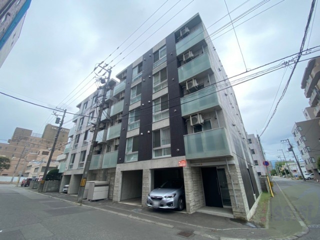建物外観　札幌市北区北２５条西「Ｔ－ＳＱＵＡＲＥ１」
