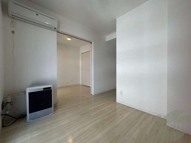 居室・リビング　広くてキレイなリビングが広がっており、充実した生活が送れそう