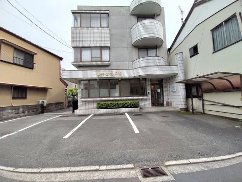 病院　亀井歯科医院（病院）まで242m