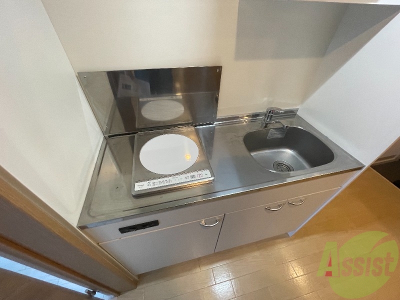 キッチン　綺麗なキッチンで料理に気合が入りますね！