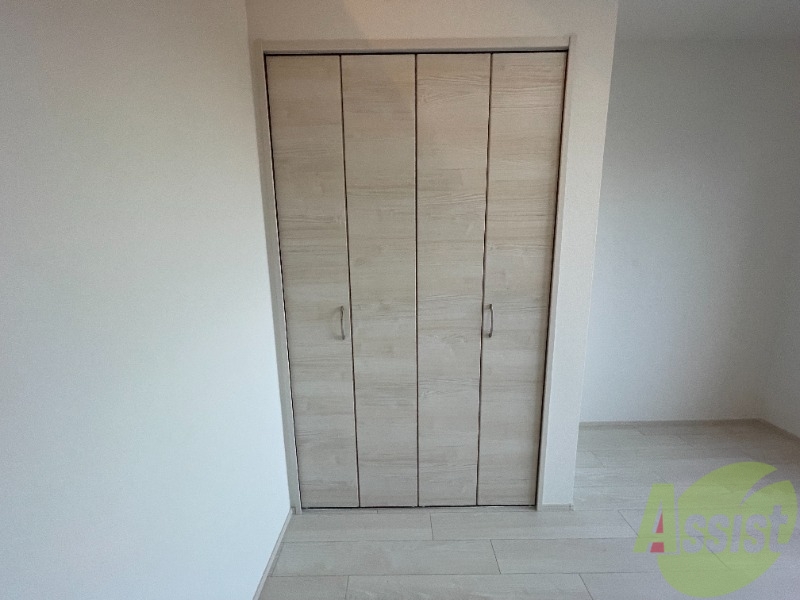 収納　収納です、扉が大きく使いやすそうですね１