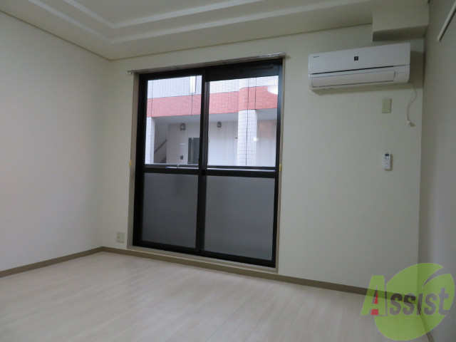 居室・リビング　フローリングなのでお掃除がしやすそうですね。