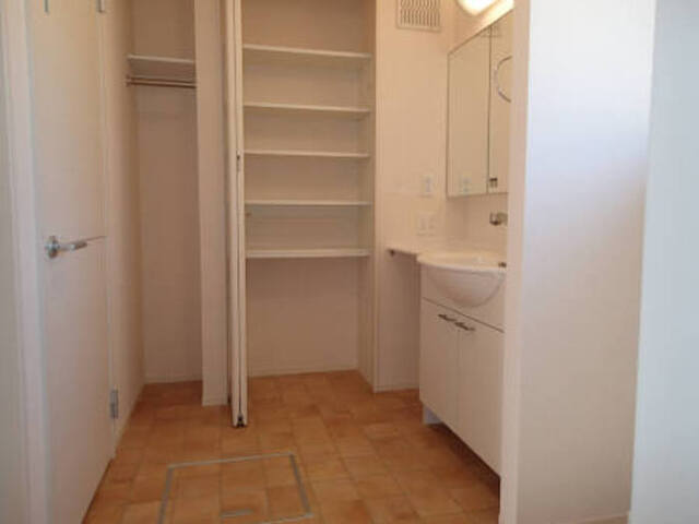 洗面設備　２０３　洗面室