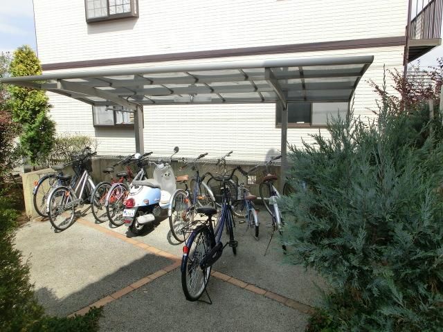 その他共有部分　敷地内屋根付駐輪場