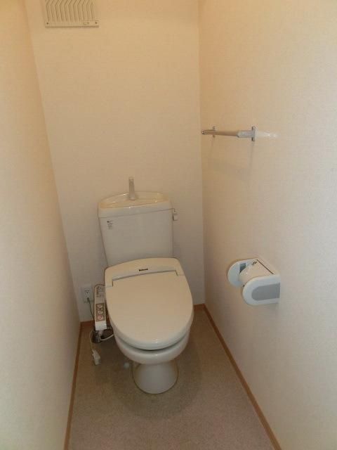 トイレ　※別号室参考写真です