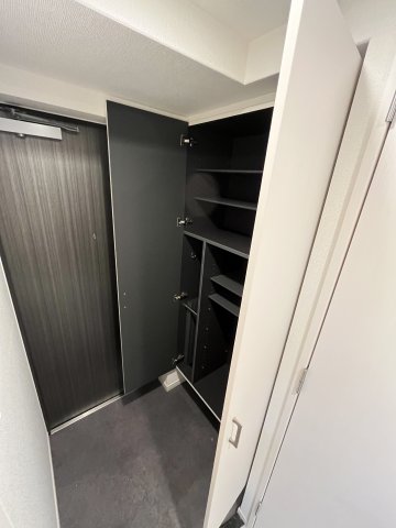 玄関　※別号室参考画像