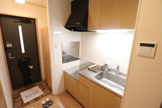 キッチン　コンパクトなキッチンで掃除もラクラク