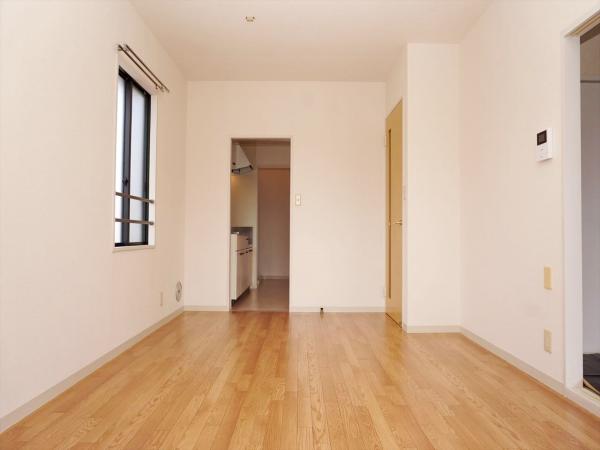 居室・リビング　内装