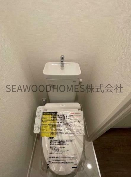 トイレ　※同施工、他部屋の参考写真となります。