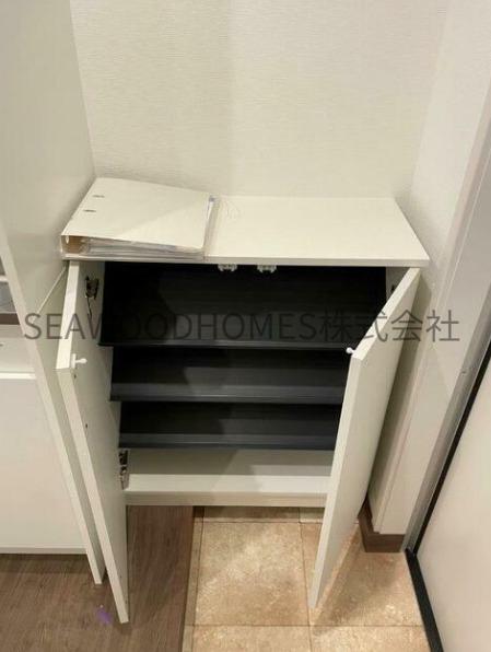 収納　※同施工、他部屋の参考写真となります。