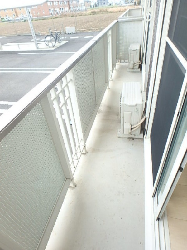 バルコニー　図面と現状に相違がある場合には現状を優先