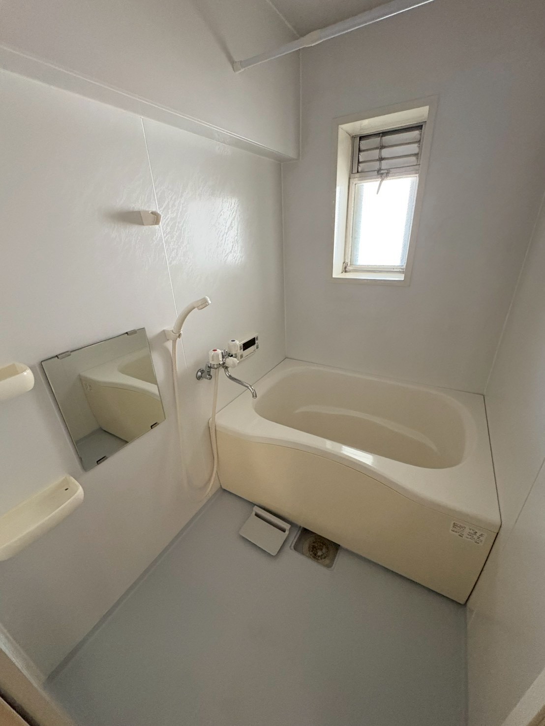 バス・シャワールーム　※他部屋参考写真