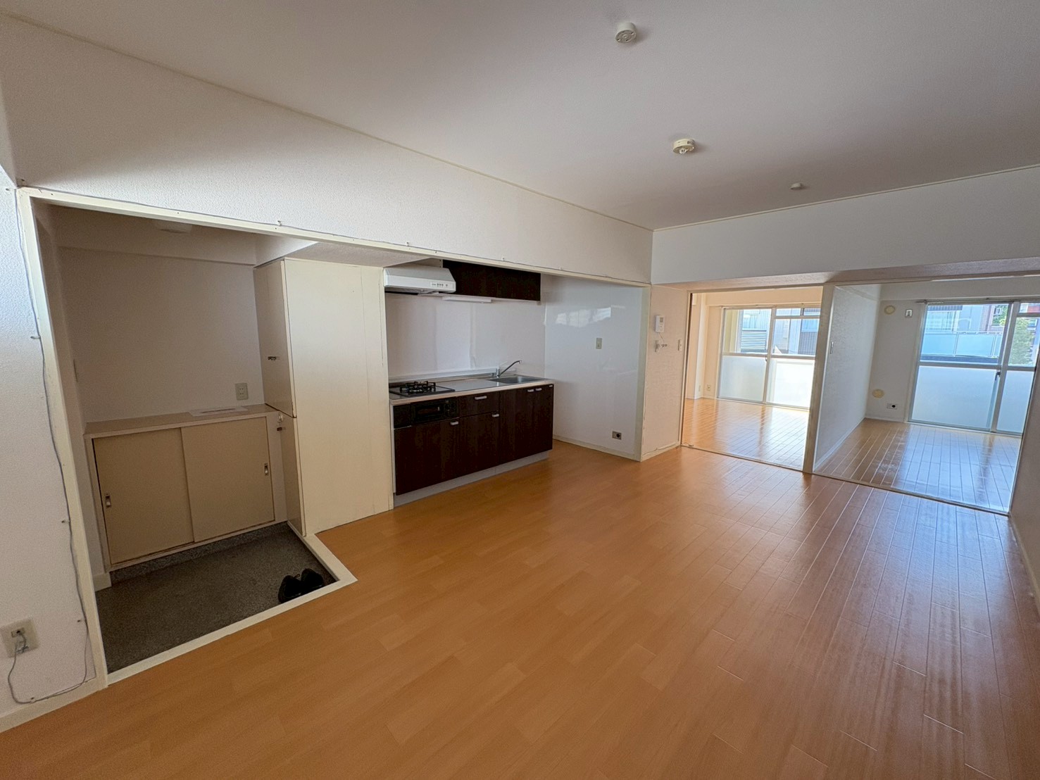 居室・リビング　※他部屋参考写真