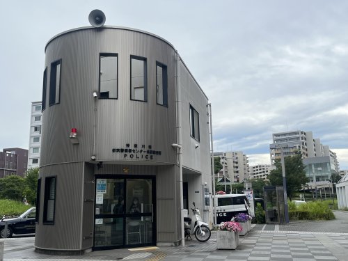 警察署・交番　都筑警察署 センター北駅前交番（警察署・交番）まで192m