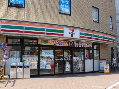 コンビニ　セブンイレブン 板橋小豆沢3丁目店（コンビニ）まで494m