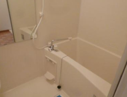 バス・シャワールーム　写真は別居室のものです。