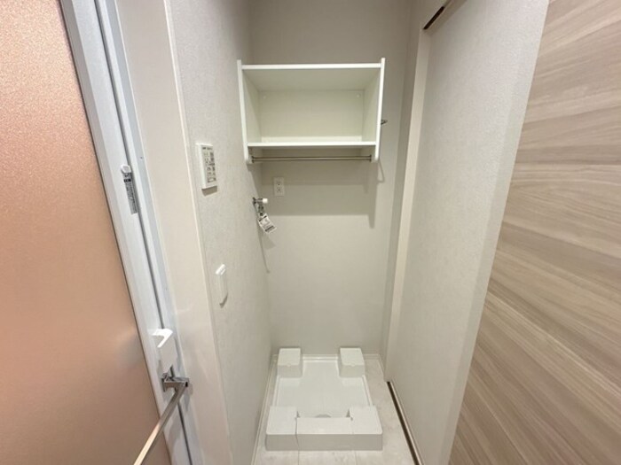 玄関　洗濯機置き場