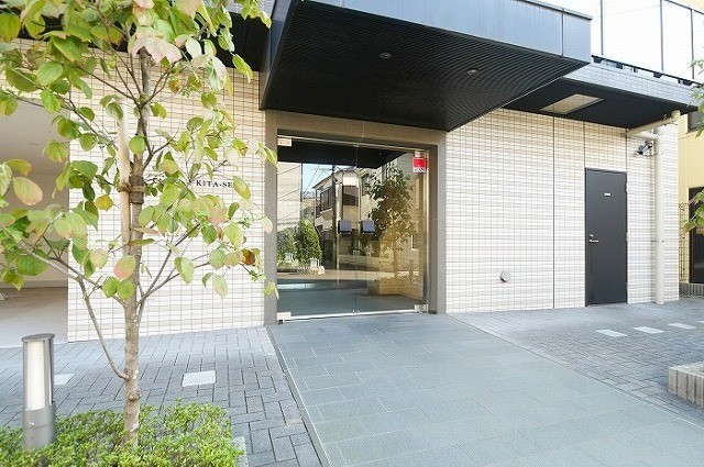 エントランス　エントランス