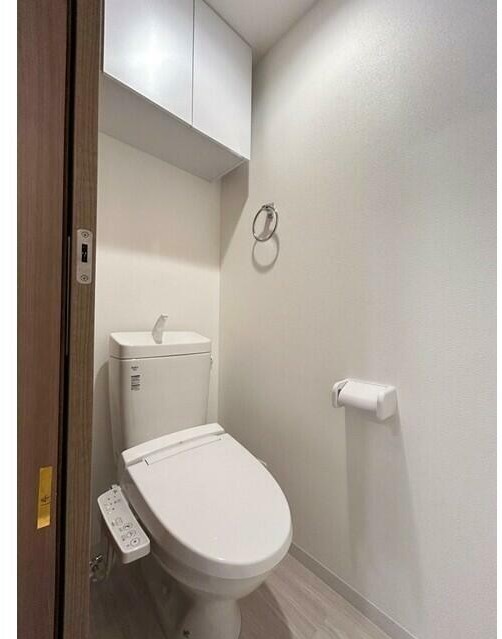 トイレ　落ち着いた色調のトイレです♪