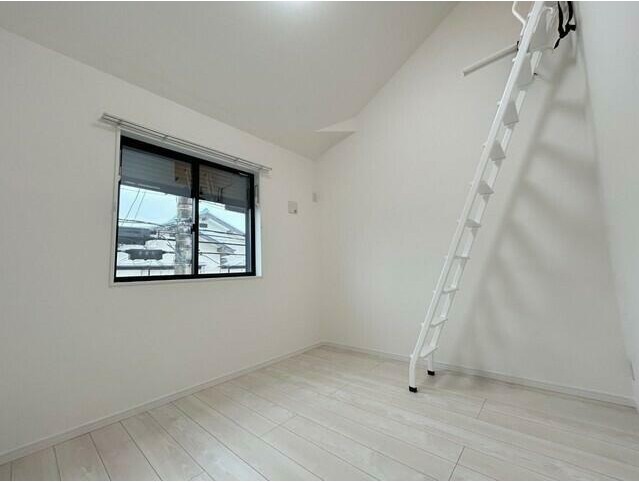 居室・リビング　使いやすい形の為、レイアウトを楽しめます♪