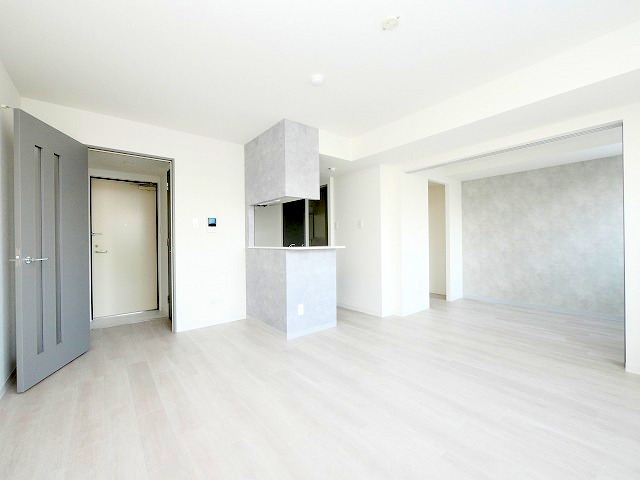 居室・リビング　広々リビングです♪