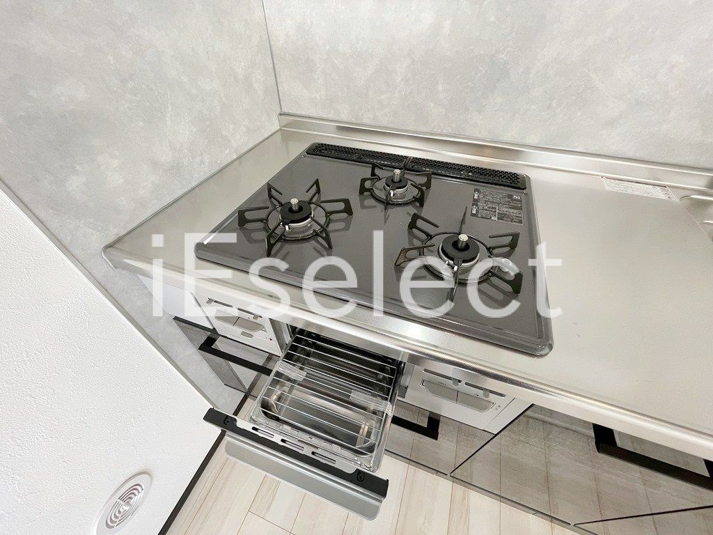 キッチン　3口グリル付きコンロです★