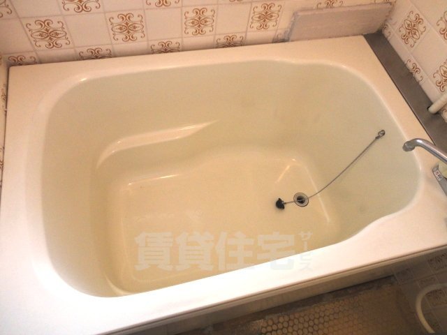 バス・シャワールーム　同建物別タイプ写真です